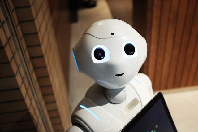AI 对话与智能推荐